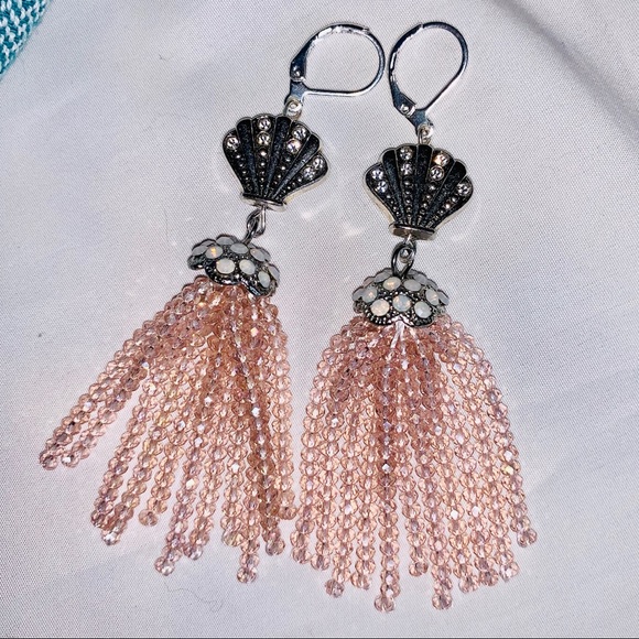 🎉HP🎉🌴🐚 Beaded Tassel Earrings - Picture 2 of 7